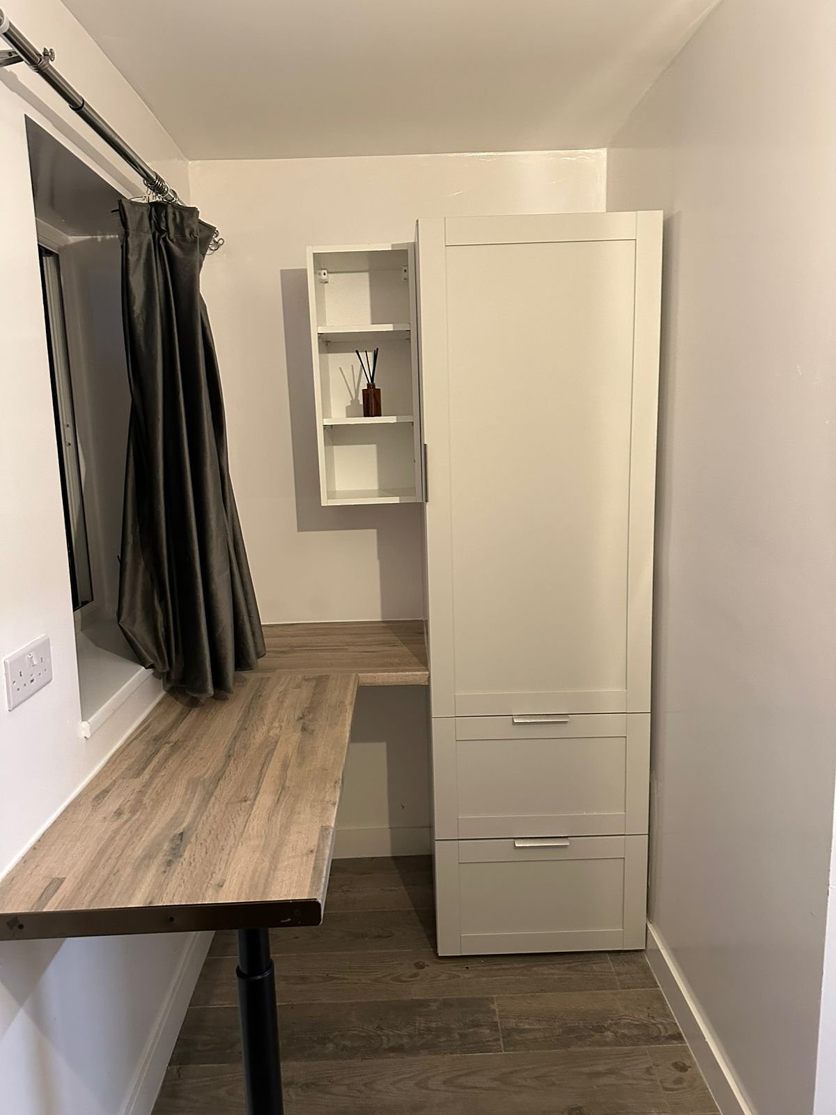 27 Loxton Drive Bath - bedroom 2